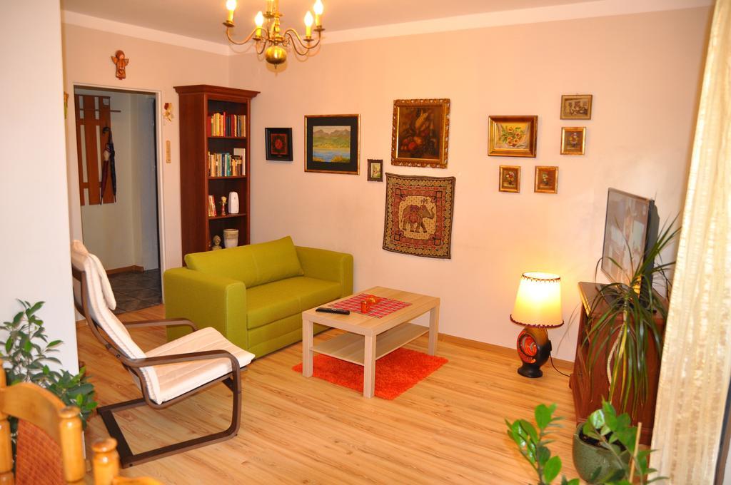 Cozy apartment in Tarnów Exterior foto